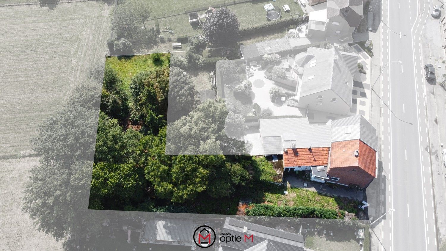 Te renoveren woning met zicht op uitgestrekte velden foto 21