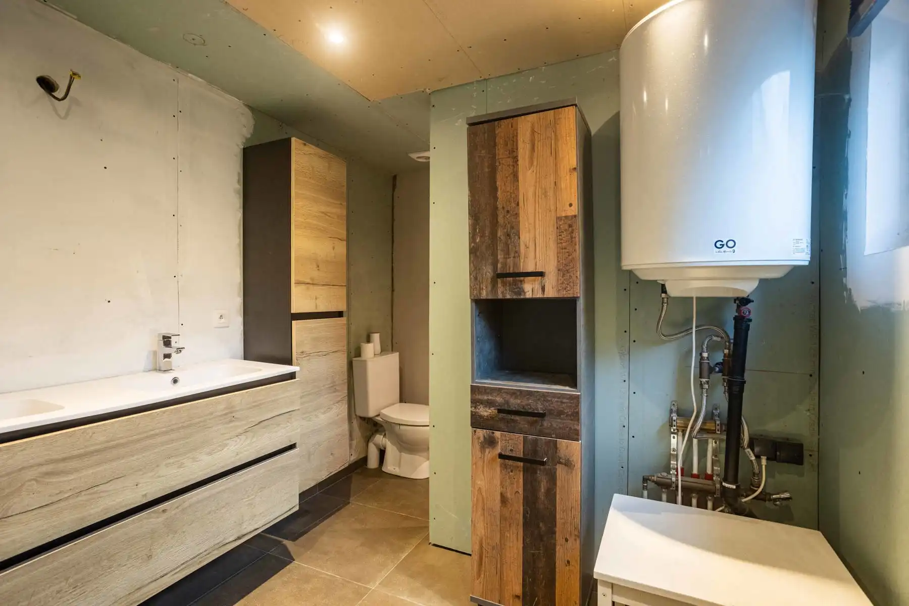 Goed gelegen halfopen bebouwing te Burst foto 6