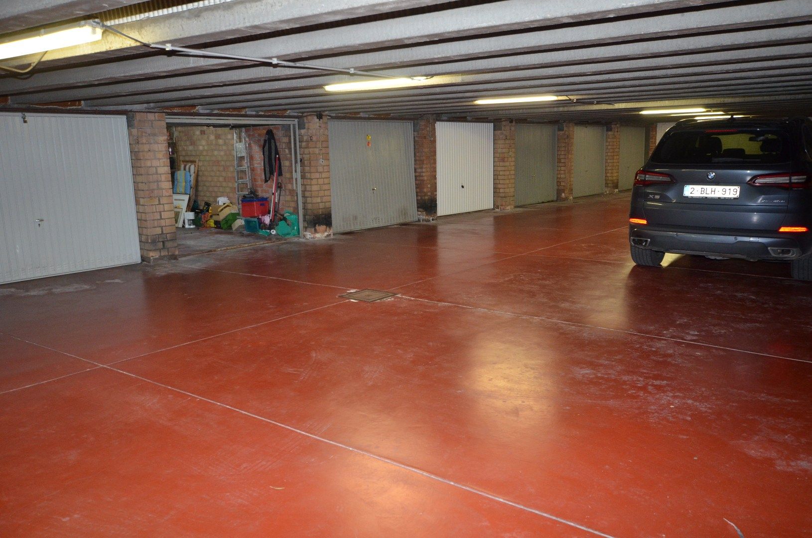 Goed gelegen garagebox foto 5