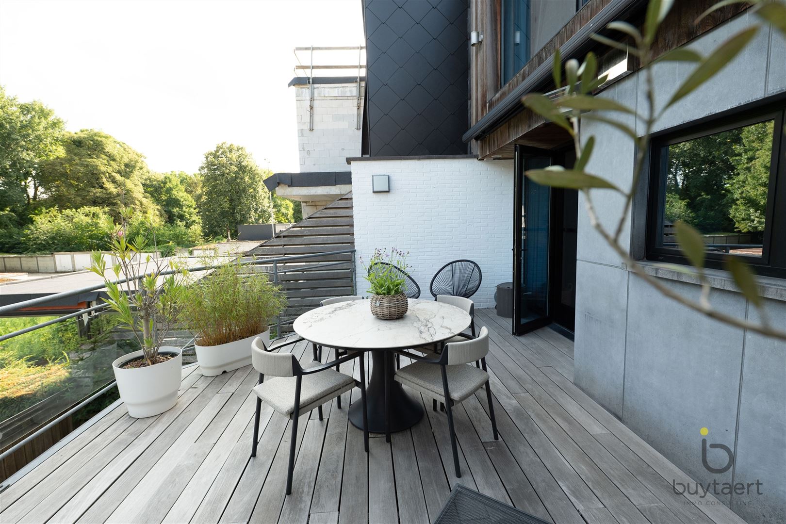 Véél ruimte, terras én tuin: lichtrijk 3 slaapkamer - triplex appartement in hartje Schilde! foto 62