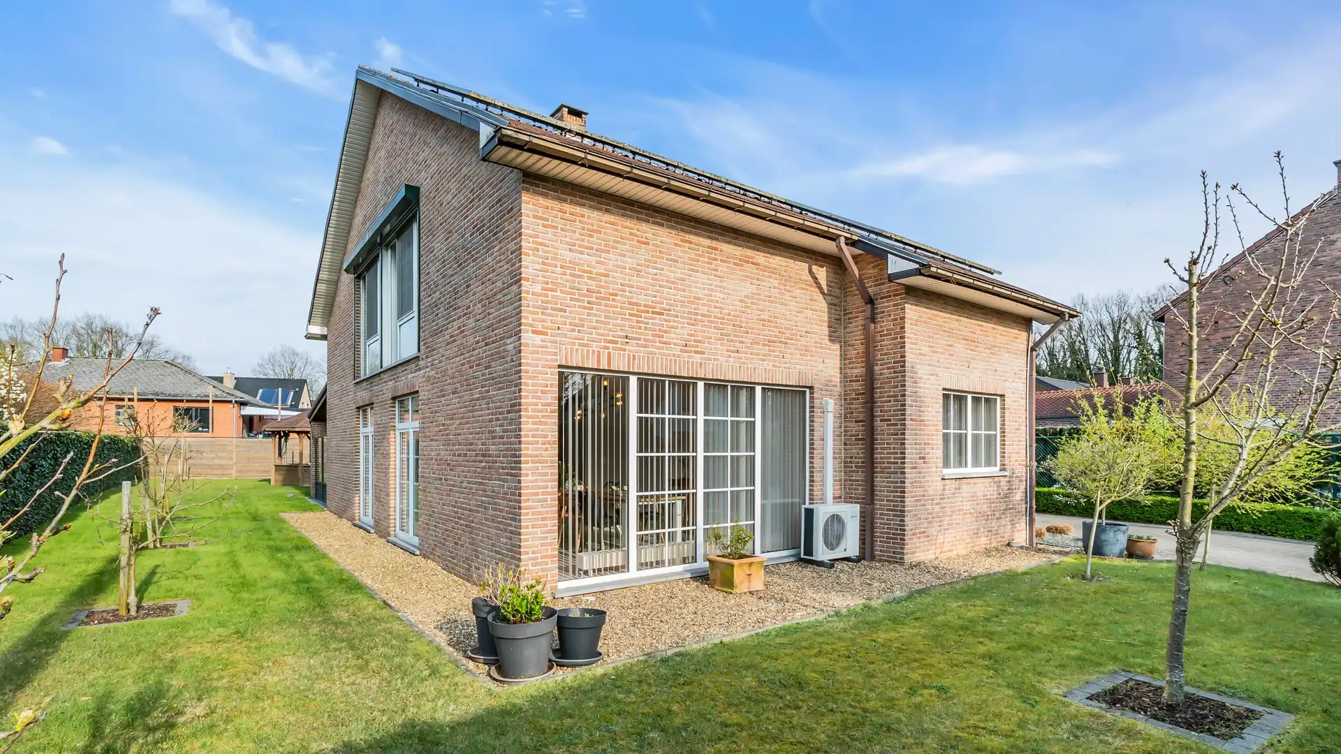 Energiezuinige open bebouwing met 4 slpkrs in Genk (Bret) foto 3