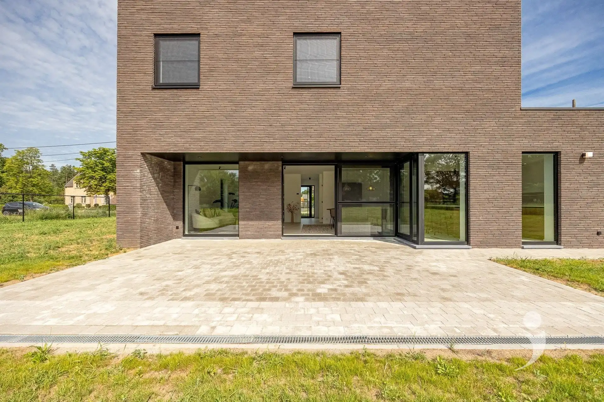 Ruime nieuwbouwwoning met prachtige tuin! foto 27