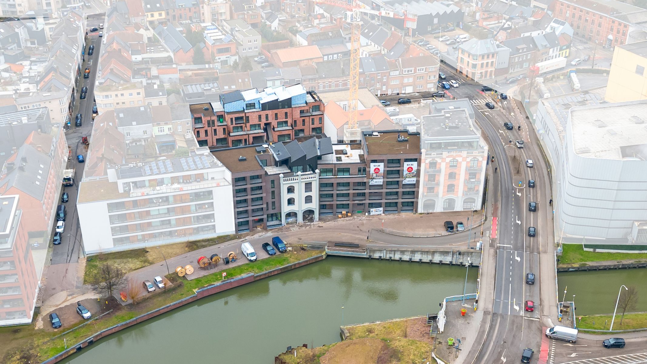 Nieuwbouwstudio + terras foto 5