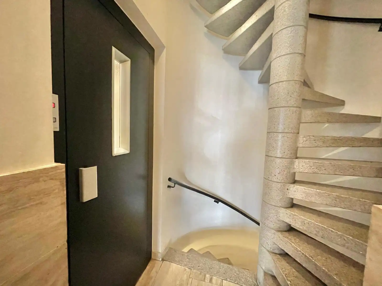 Instapklaar en energiezuinig appartement in hartje Turnhout foto 3