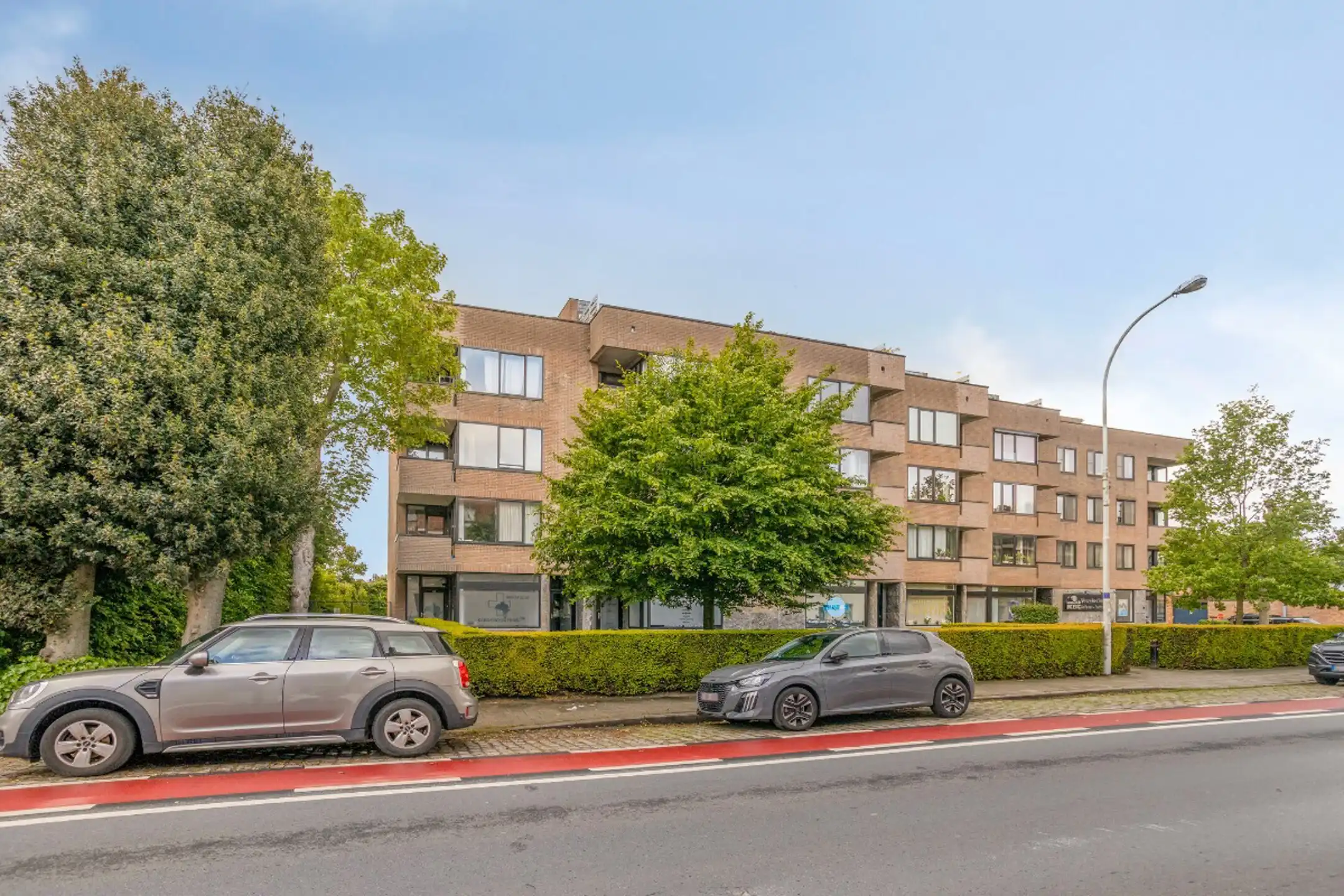 Gelijkvloerse handelsruimte op commerciële toplocatie foto 17