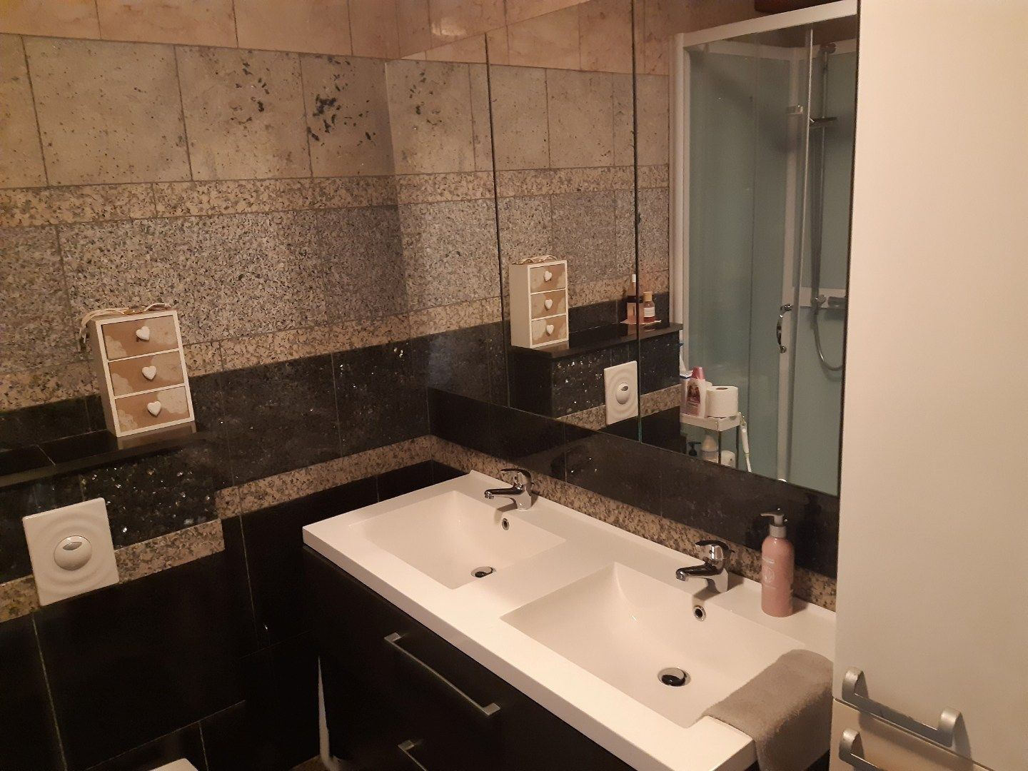 Gezellig 1 slpk-appartement met terras. foto 16