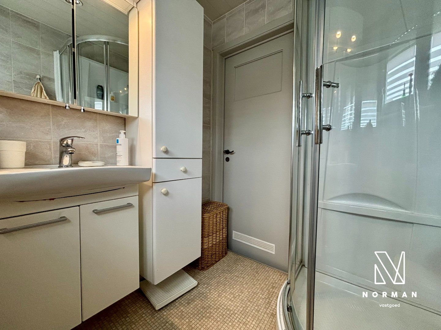 Ruime woning met prachtige tuin en 3 slaapkamers te Rumbeke! foto 18