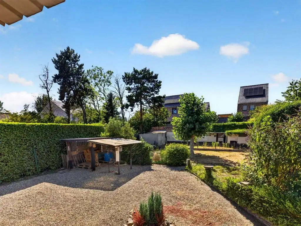 Goed onderhouden vrijstaande woning foto 6
