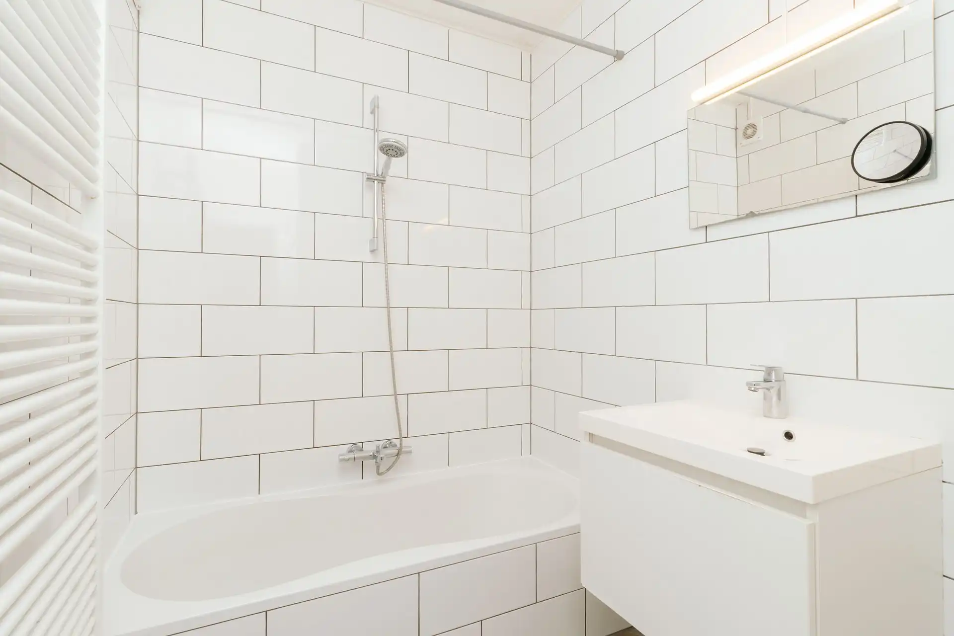 Instapklaar appartement met grote tuin in Berchem foto 8