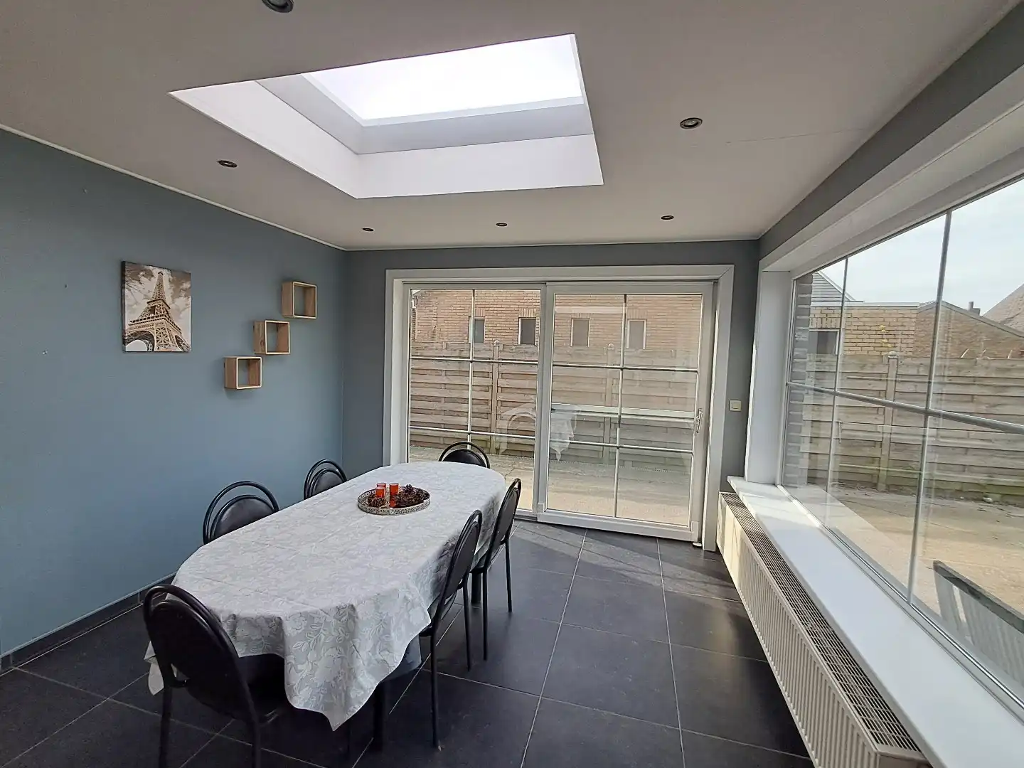 Woning in Sijsele met ruime tuin en grote garage! foto 6