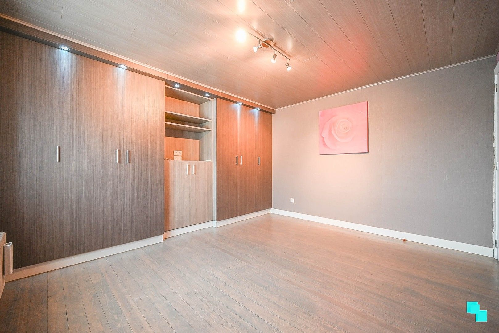 Ruime eengezinswoning met 4 slaapkamers foto 26