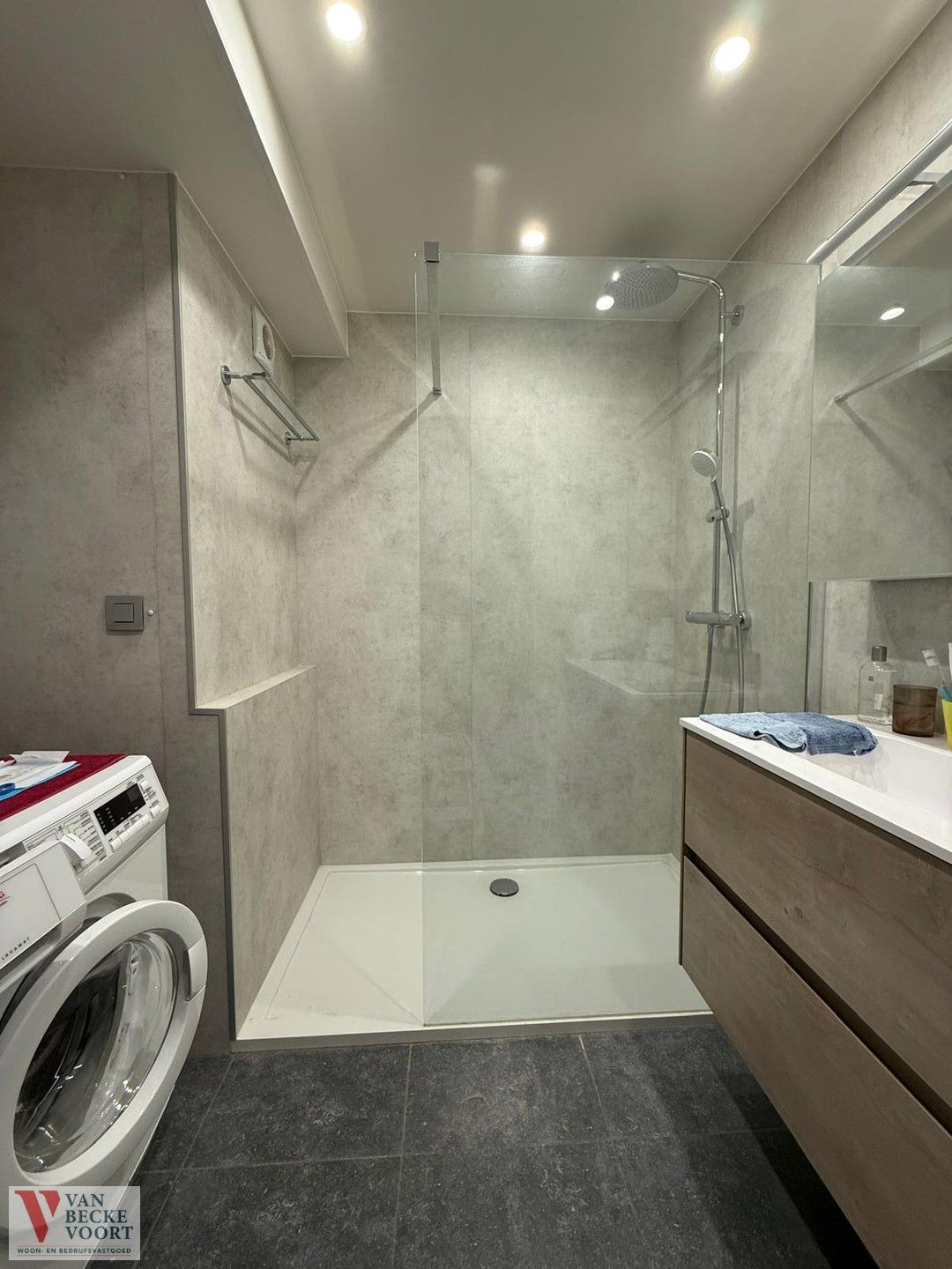 Vernieuwd appartement aan het Mijnplein foto 13