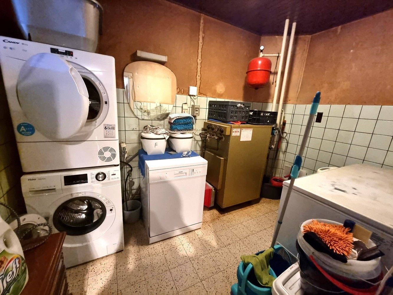 Ruime gezinswoning 4slks – ideaal voor groot gezin of combi zelfstandige activiteit. foto 16