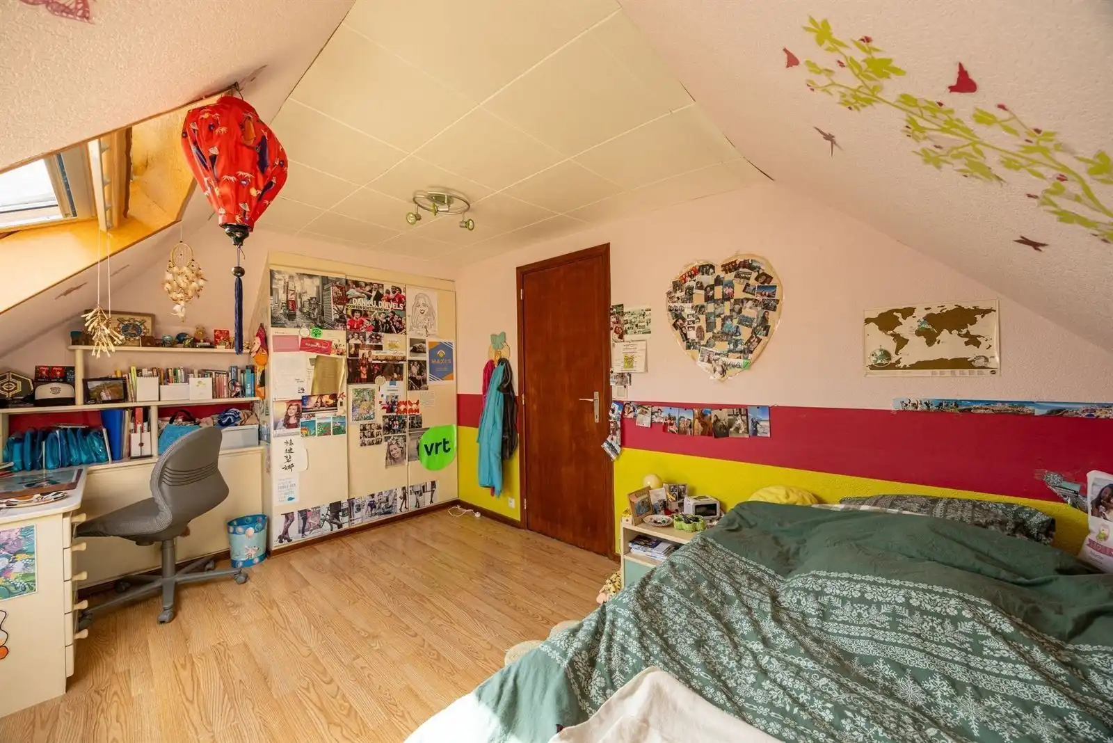 Villa in gegeerde buurt foto 22