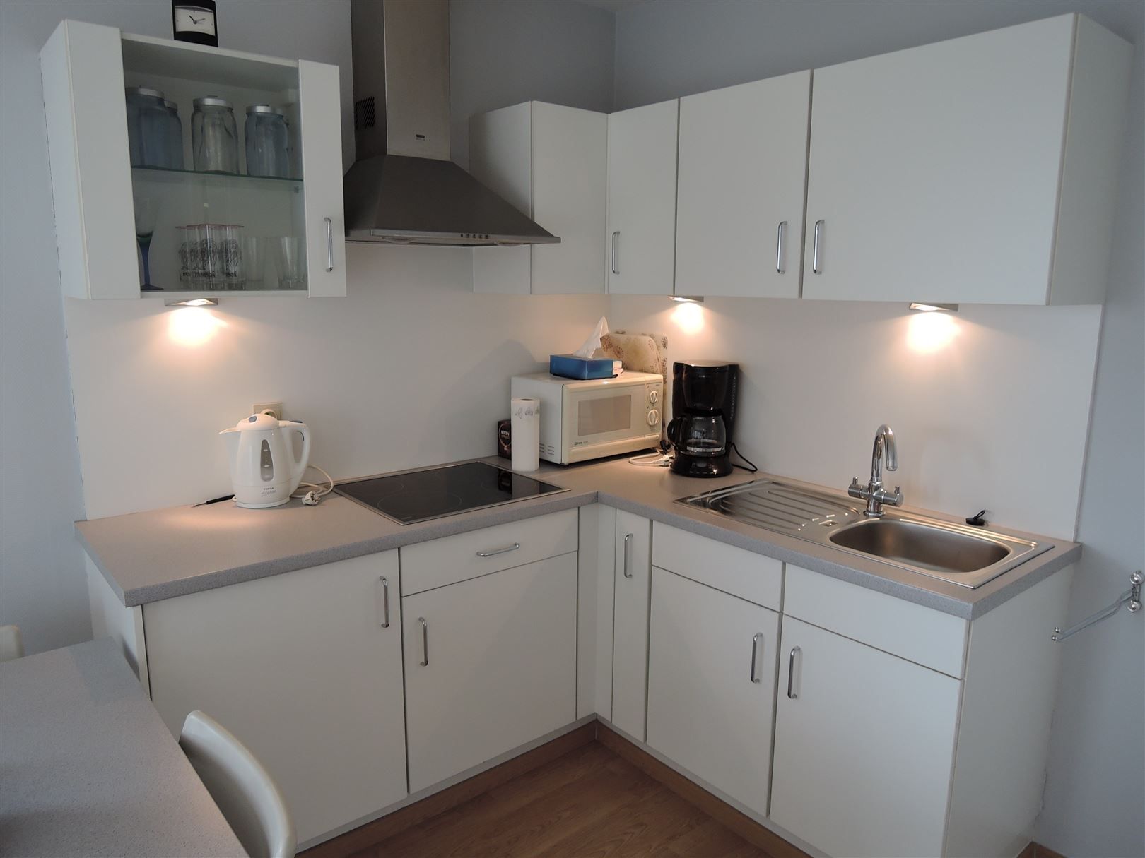 appartement met schuin zeezicht foto 4