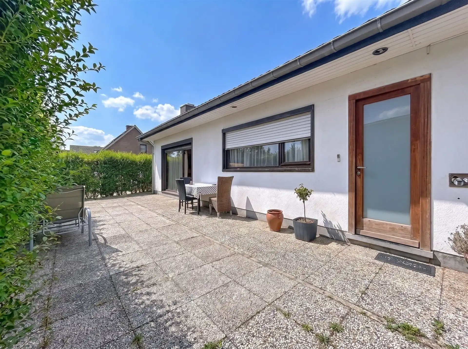 Woning met magazijn en kantoor op perceel van 2185m² foto 14
