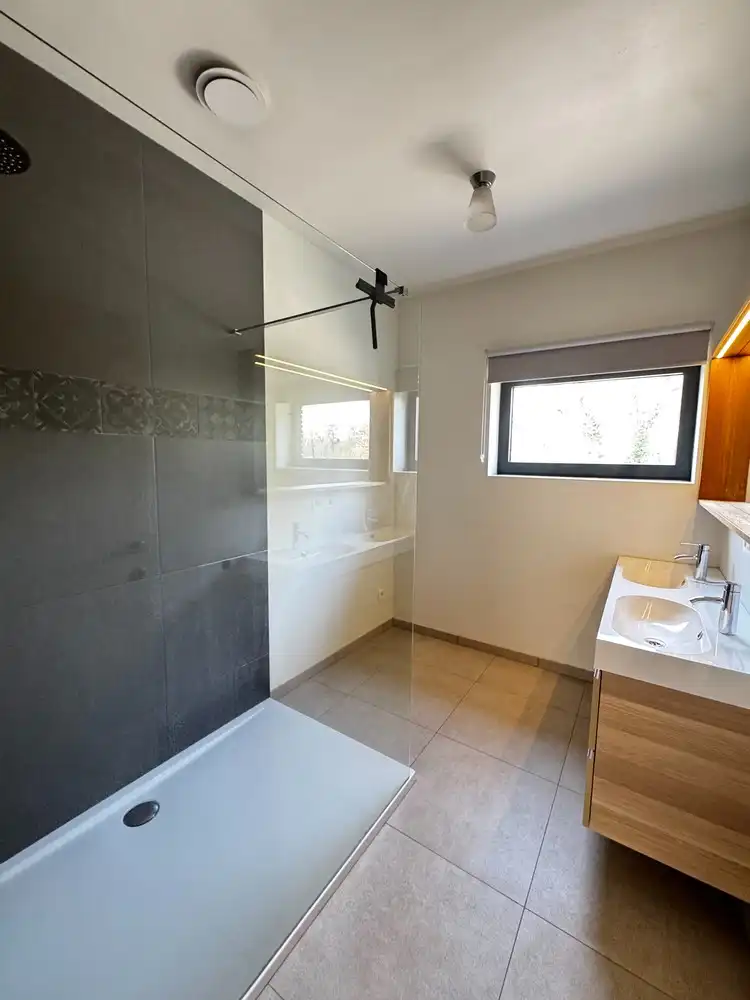 Parel in Wiemesmeer: ruime woning met tuin, licht en topafwerking foto 11