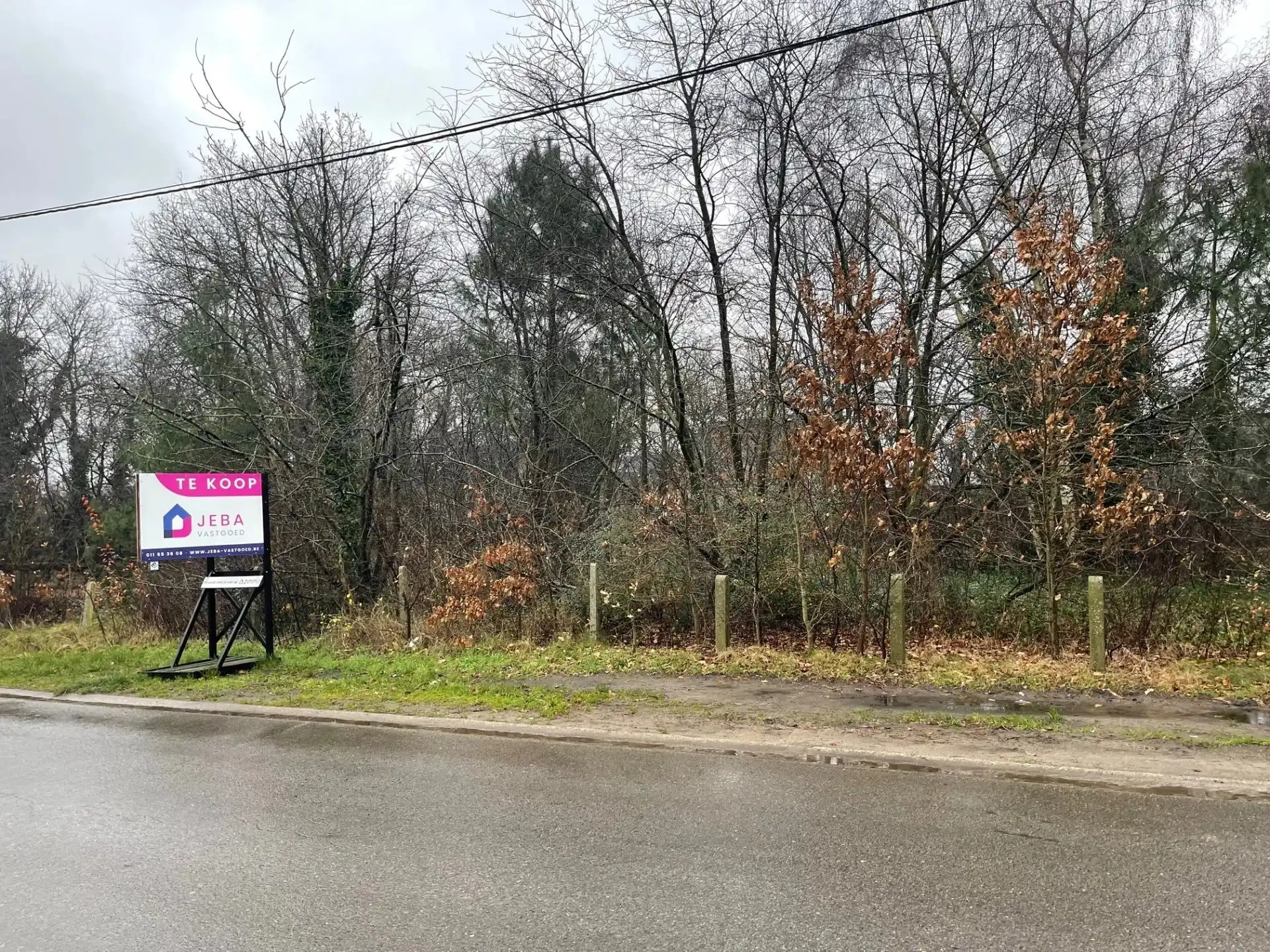 Rustig gelegen bouwgrond voor open bebouwing van 8a04ca te Balen. foto {{pictureIndex}}