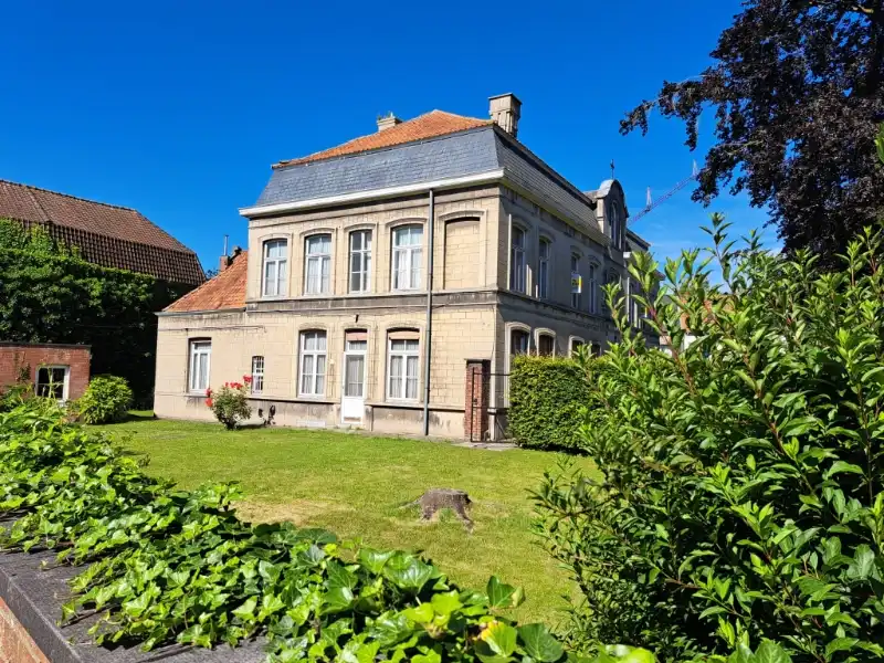 Izegem - Karaktervolle historische dekenij met tal van mogelijkheden foto 3