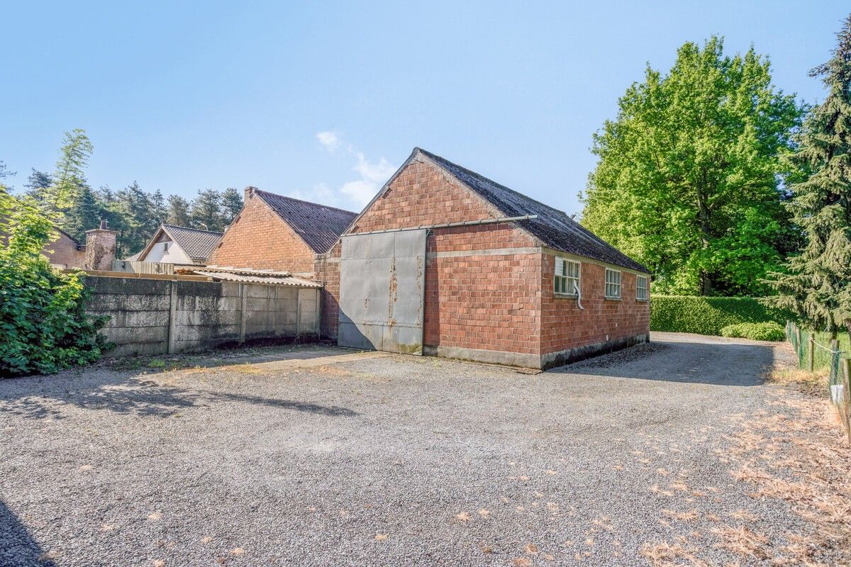 Vergunde Loods en Kantoorruimte met instapklare woning foto 3