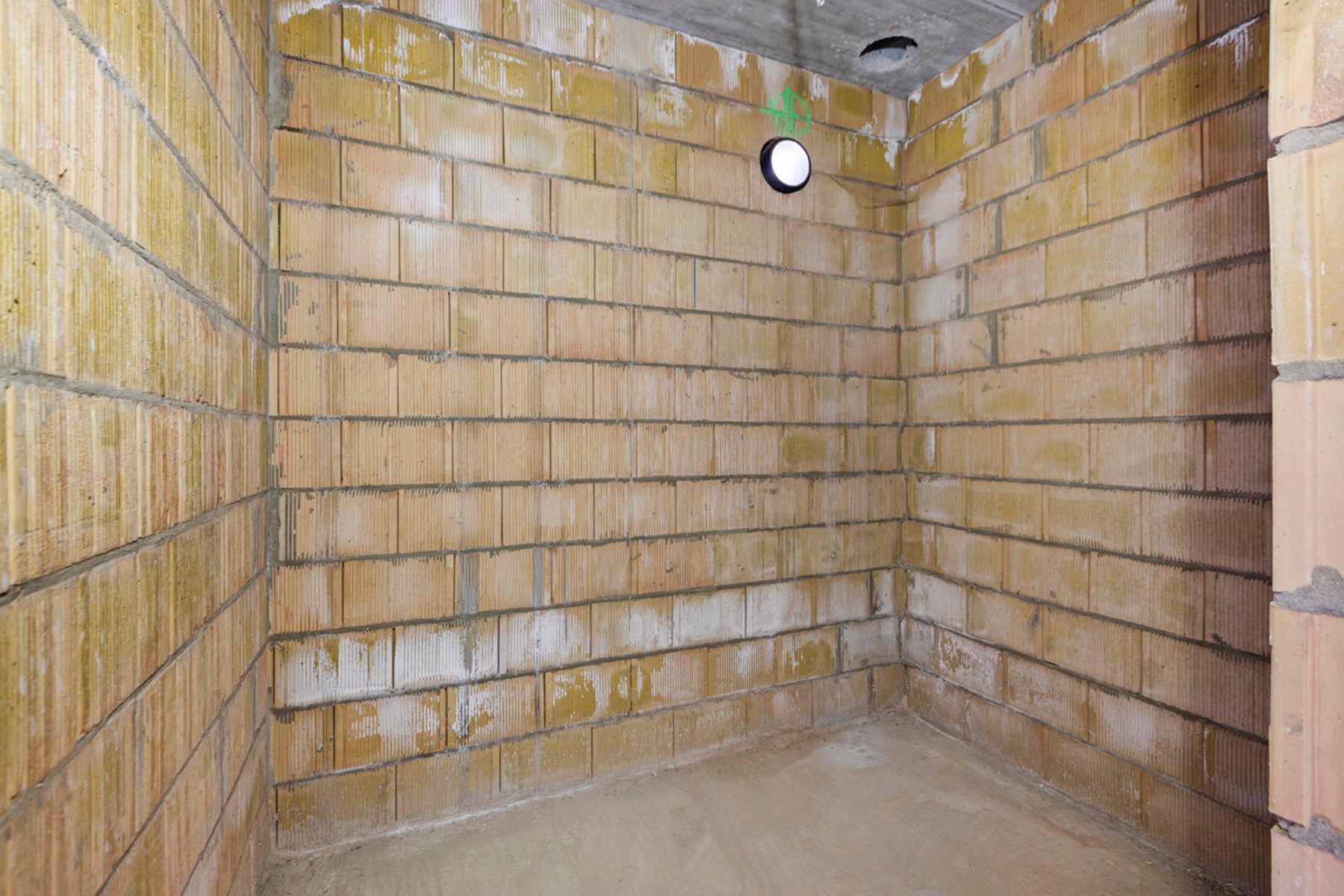 Nieuwbouwwoning ZONDER BTW met tal van materiaal inbegrepen (registratierecht 2%) foto 30