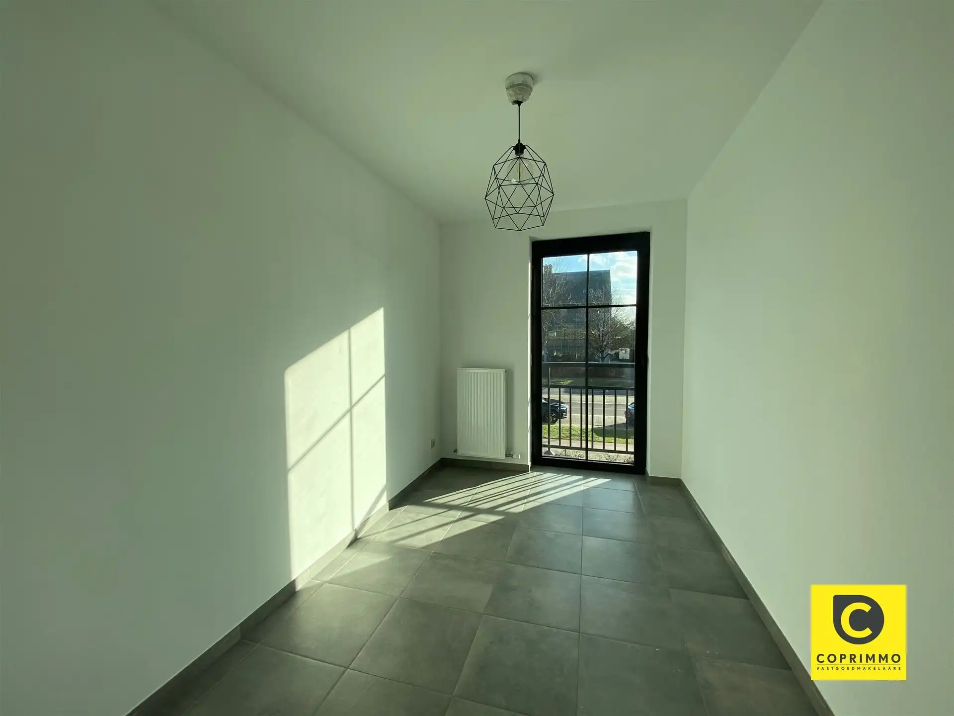 Modern appartement met 2 slaapkamers foto 9
