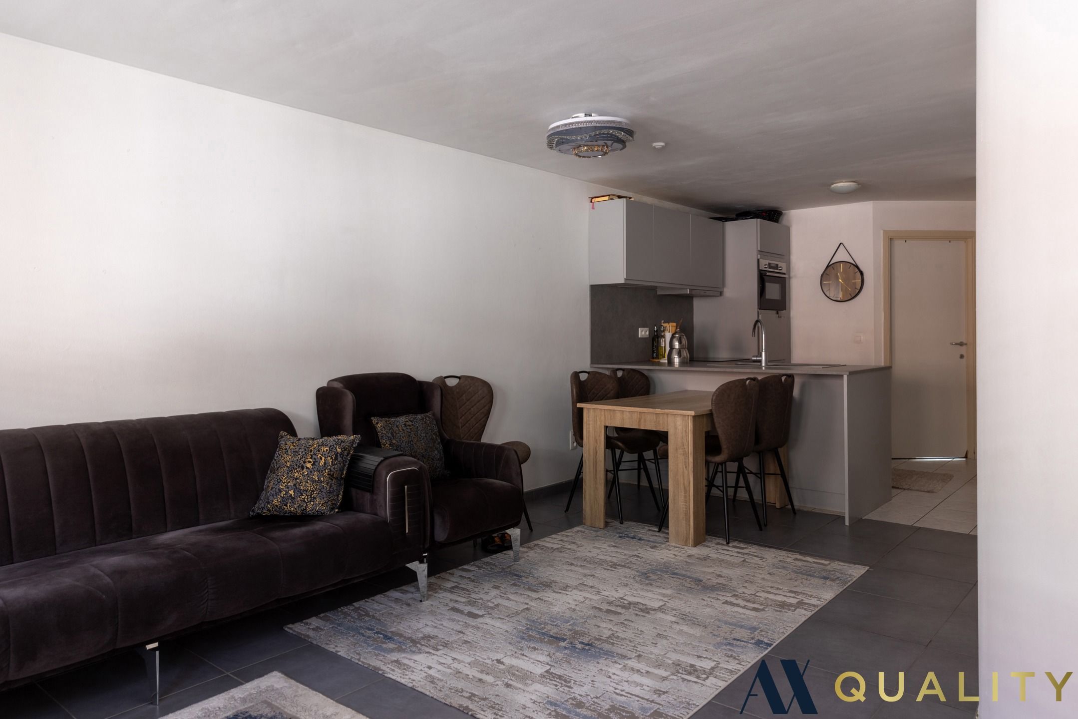 Instapklaar 2 slpk.-appartement  gelegen op de 1ste verdieping foto 5