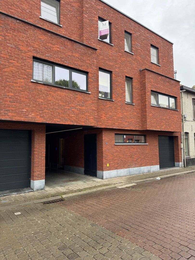 Mooi instapklaar appartement met 2 slaapkamers in centrum Eeklo foto 8