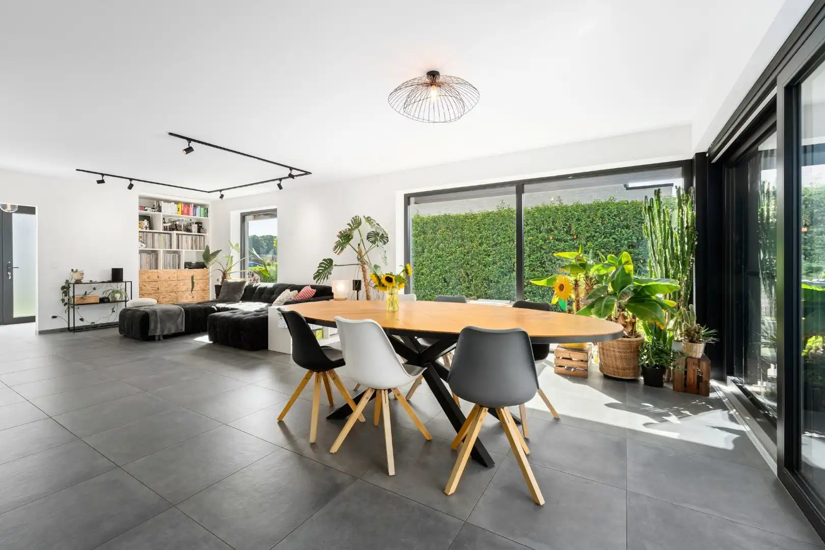 Instapklare woning met zicht op de velden foto 3