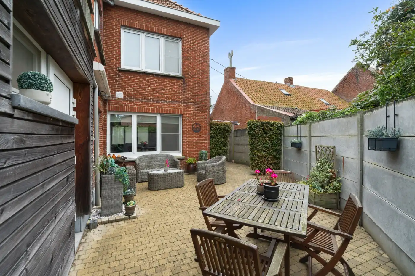 Verrassend ruime, instapklare woning met 3 slpk. en zuid-west koertje foto 27
