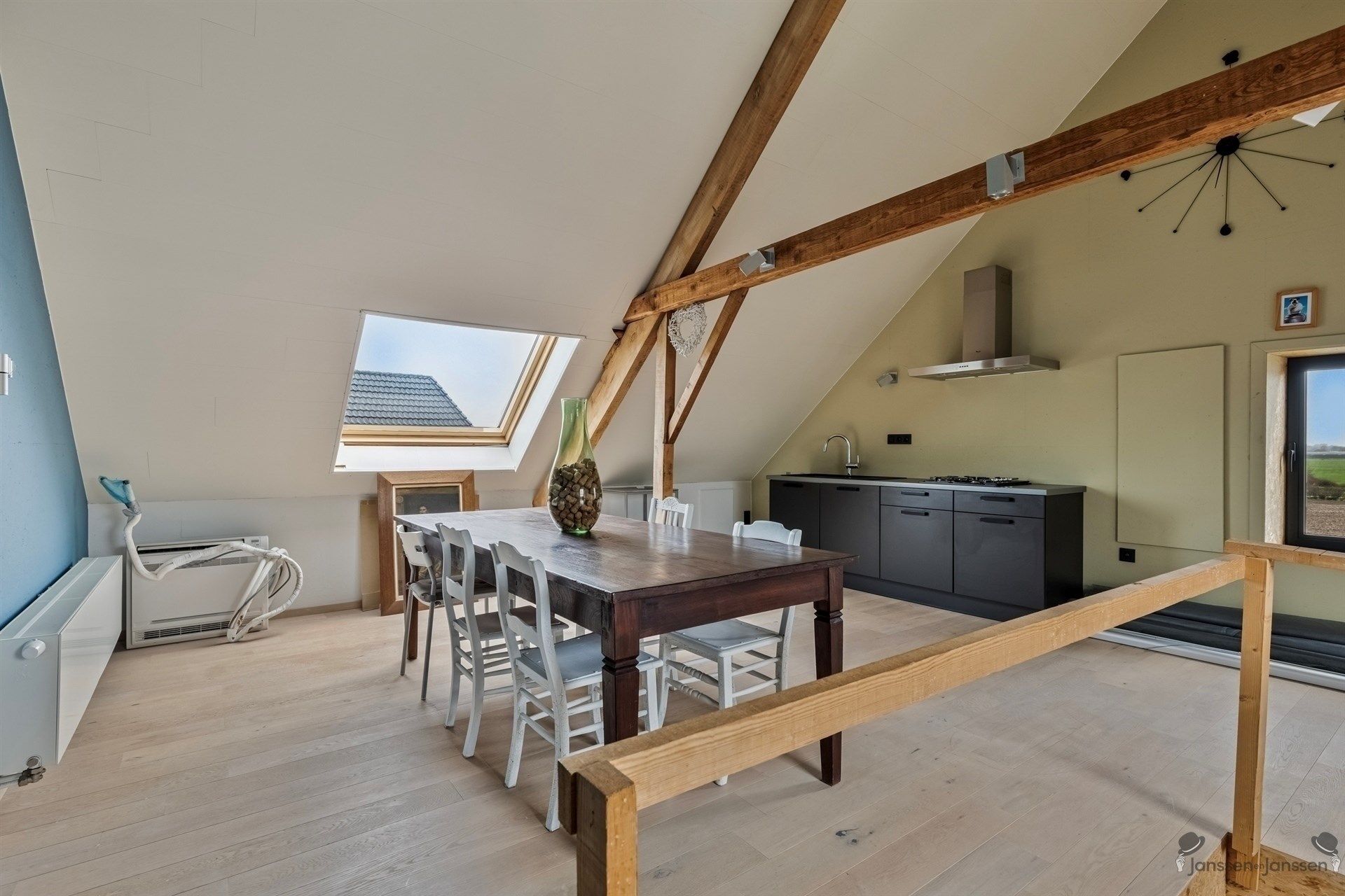 Exclusieve gerenoveerde woning foto 17