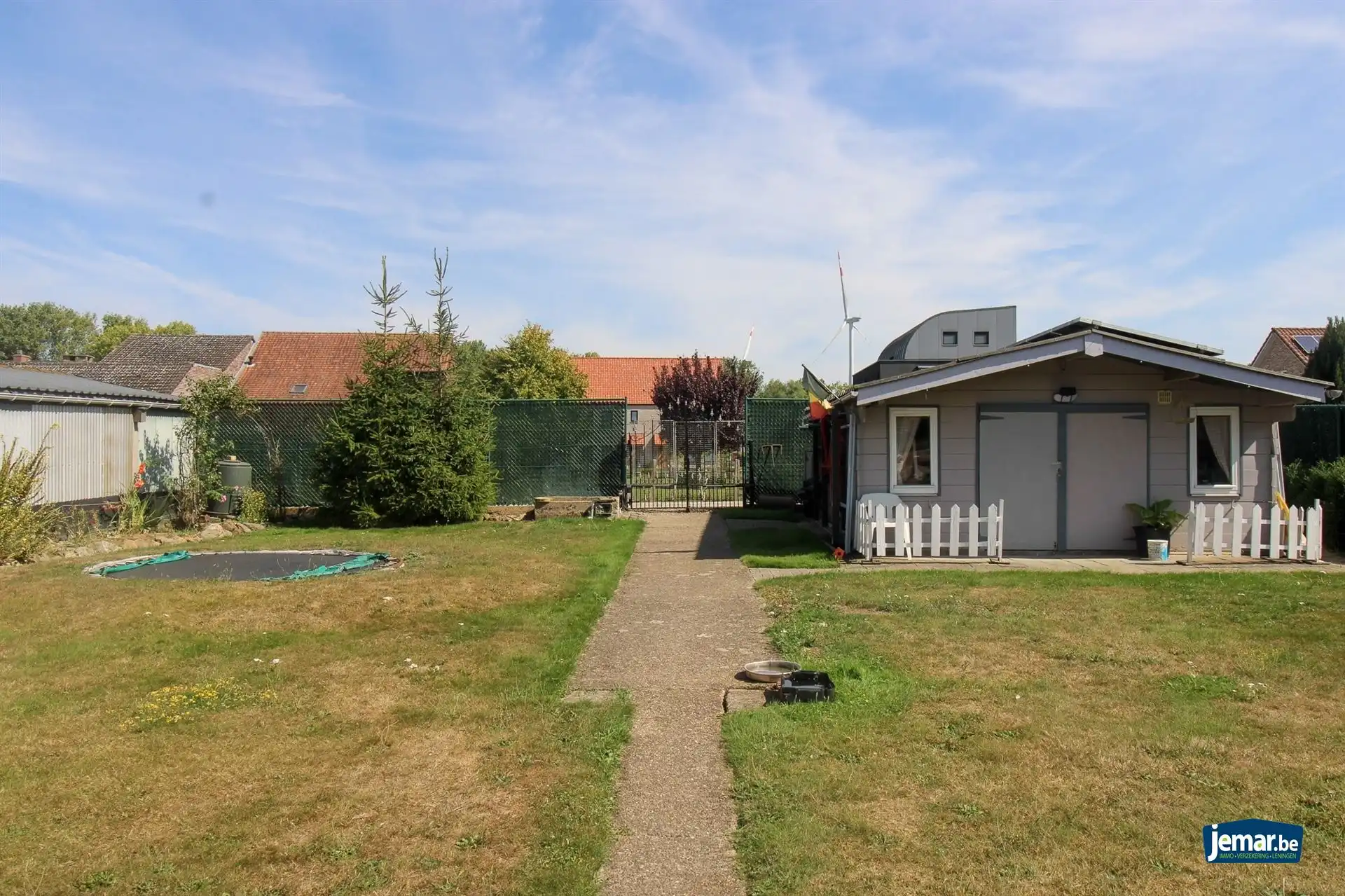 Vrijstaande gezinswoning met 4 slaapkamers, ruime kelder en garage, zonnepanelen mét certificaten en tuin op een vlot bereikbare toplocatie in Maasmechelen! foto 15