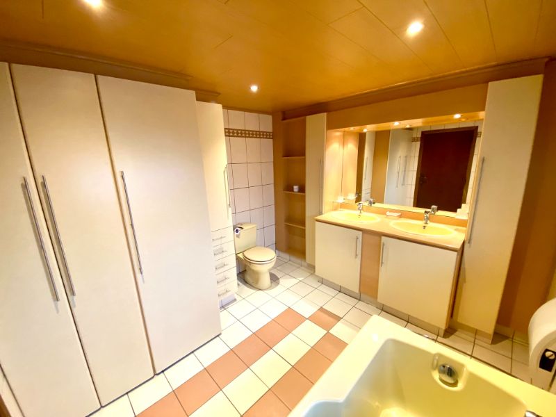 Ruime, goed onderhouden gezinswoning te Zeveren foto 7