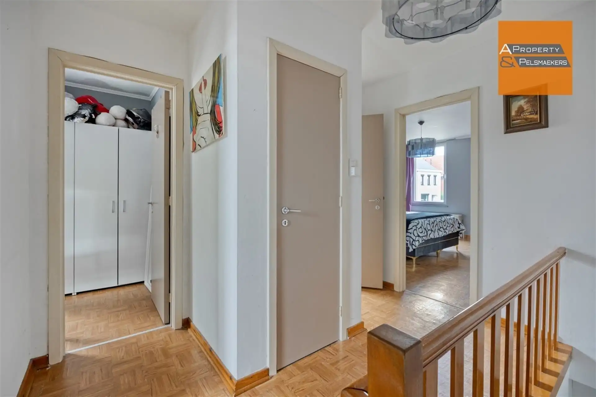 BOD AANVAARD Gezinswoning met 3 à 4 kamers , tuin en garage foto 14