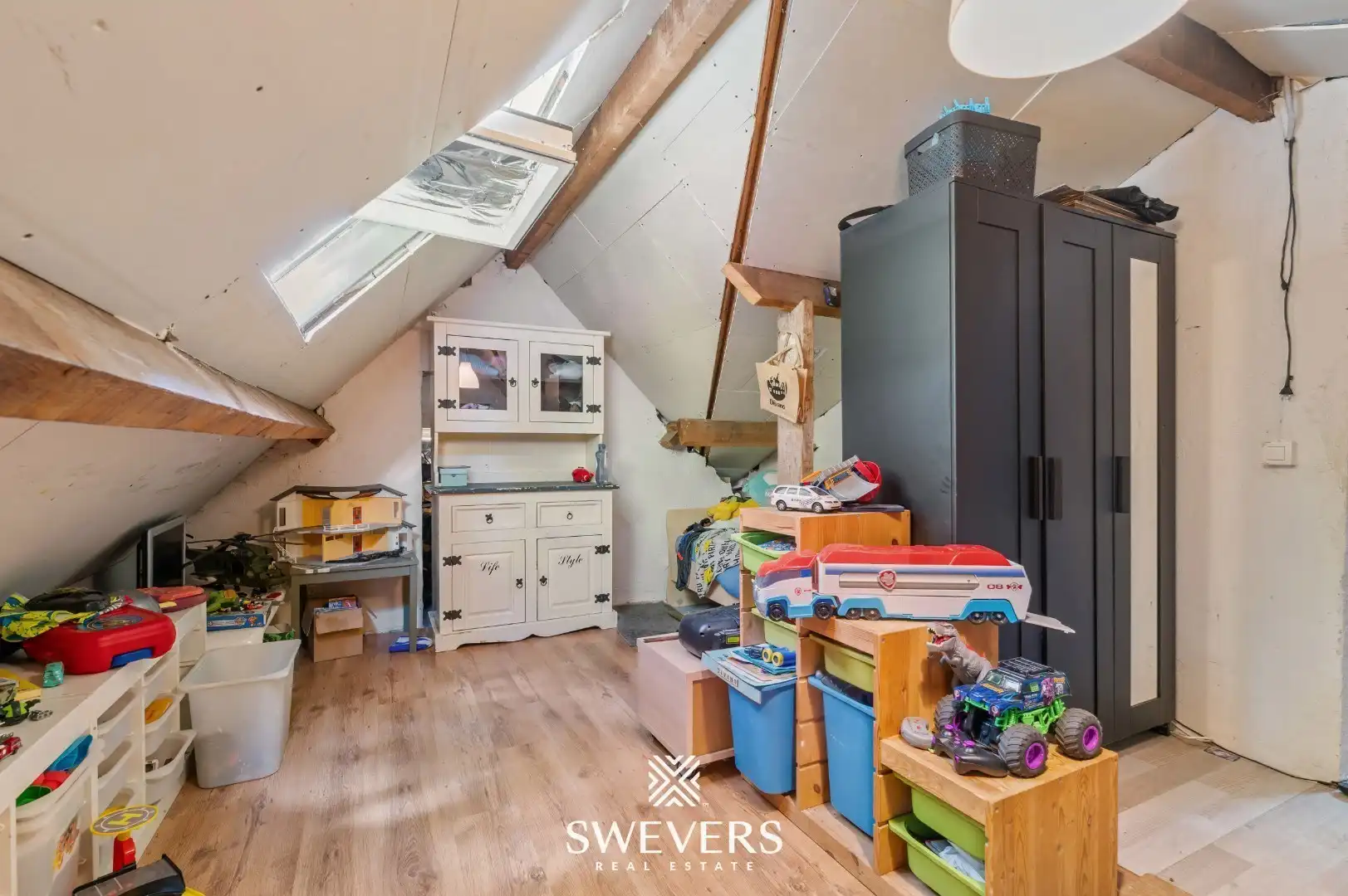 Gezinswoning met vier slaapkamers op ruim perceel in groene omgeving van Heusden-Zolder foto 18