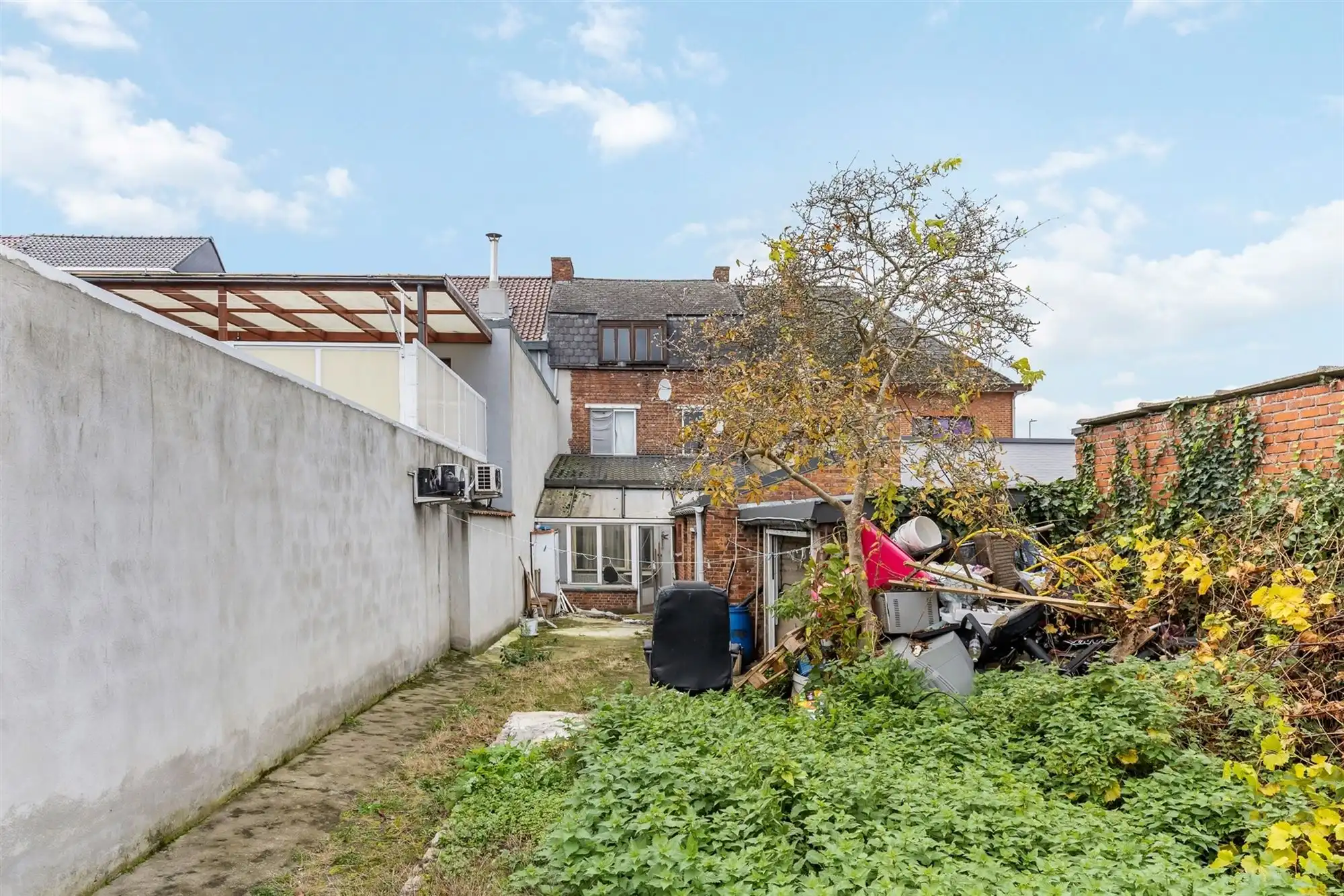 TE RENOVEREN WONING MET TUIN OP CENTRALE LIGGING TE BERINGEN foto 11