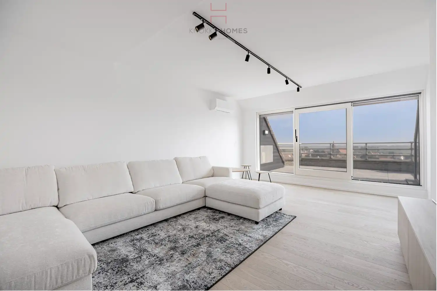 Ruim en lichtrijk appartement vlakbij het strand van Duinbergen foto 4