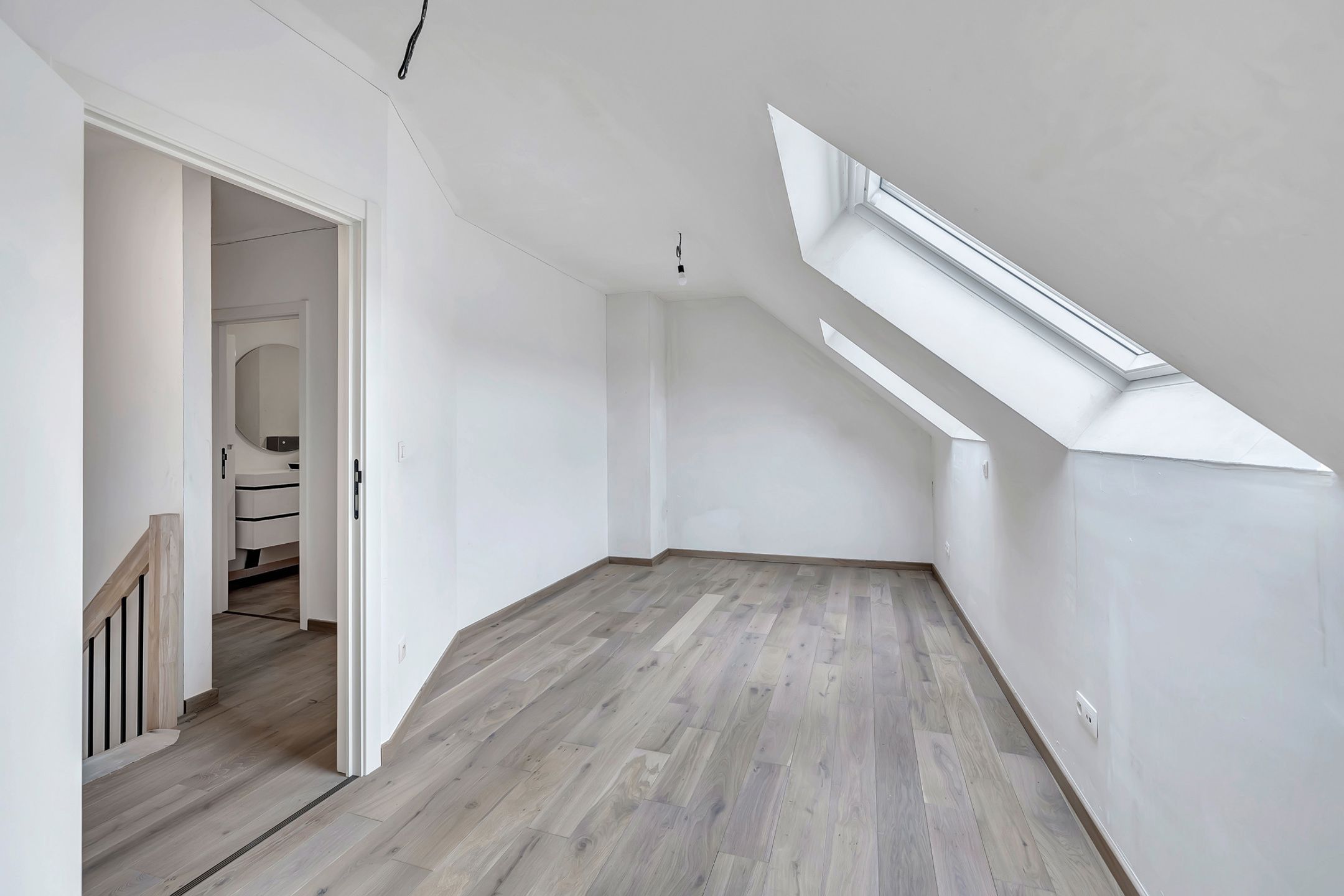 Uniek duplex appartement met twee slaapkamers foto 26