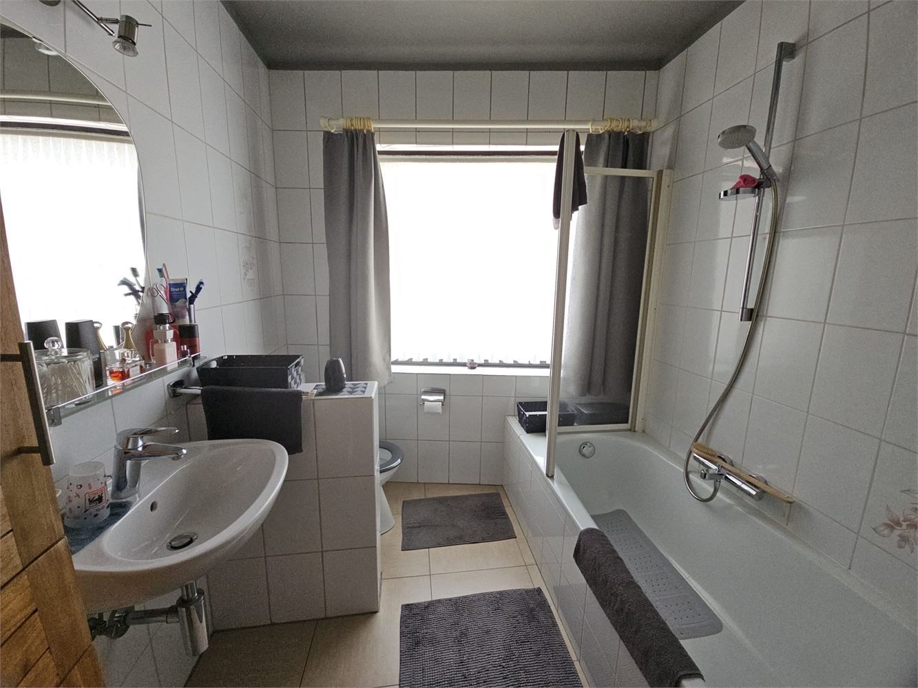 Handelsgelijkvloers aan de voet van de Muur foto 24