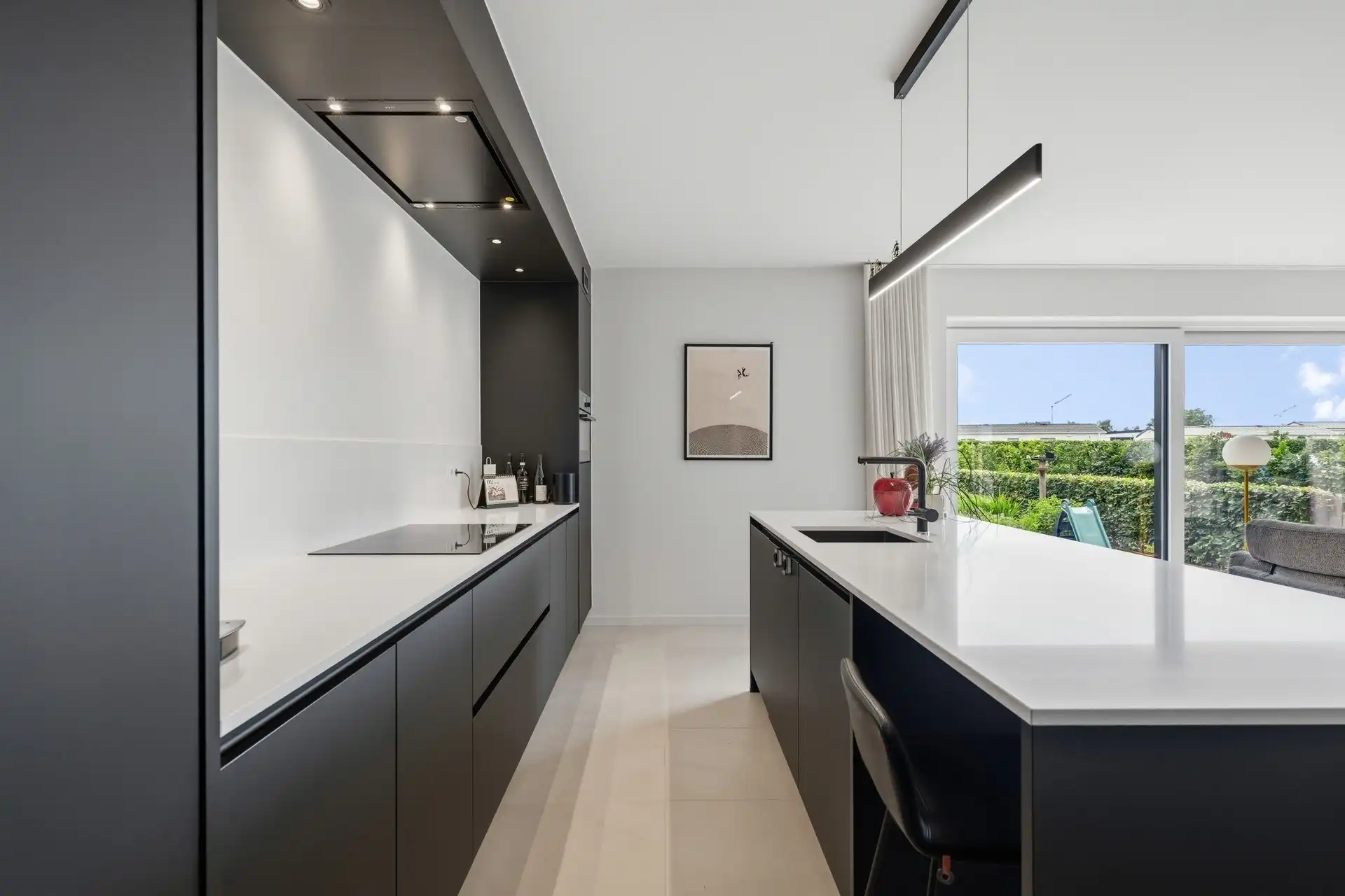 Recent, instapklaar gelijkvloers appartement met prachtige tuin en staanplaats te Berlare foto 7