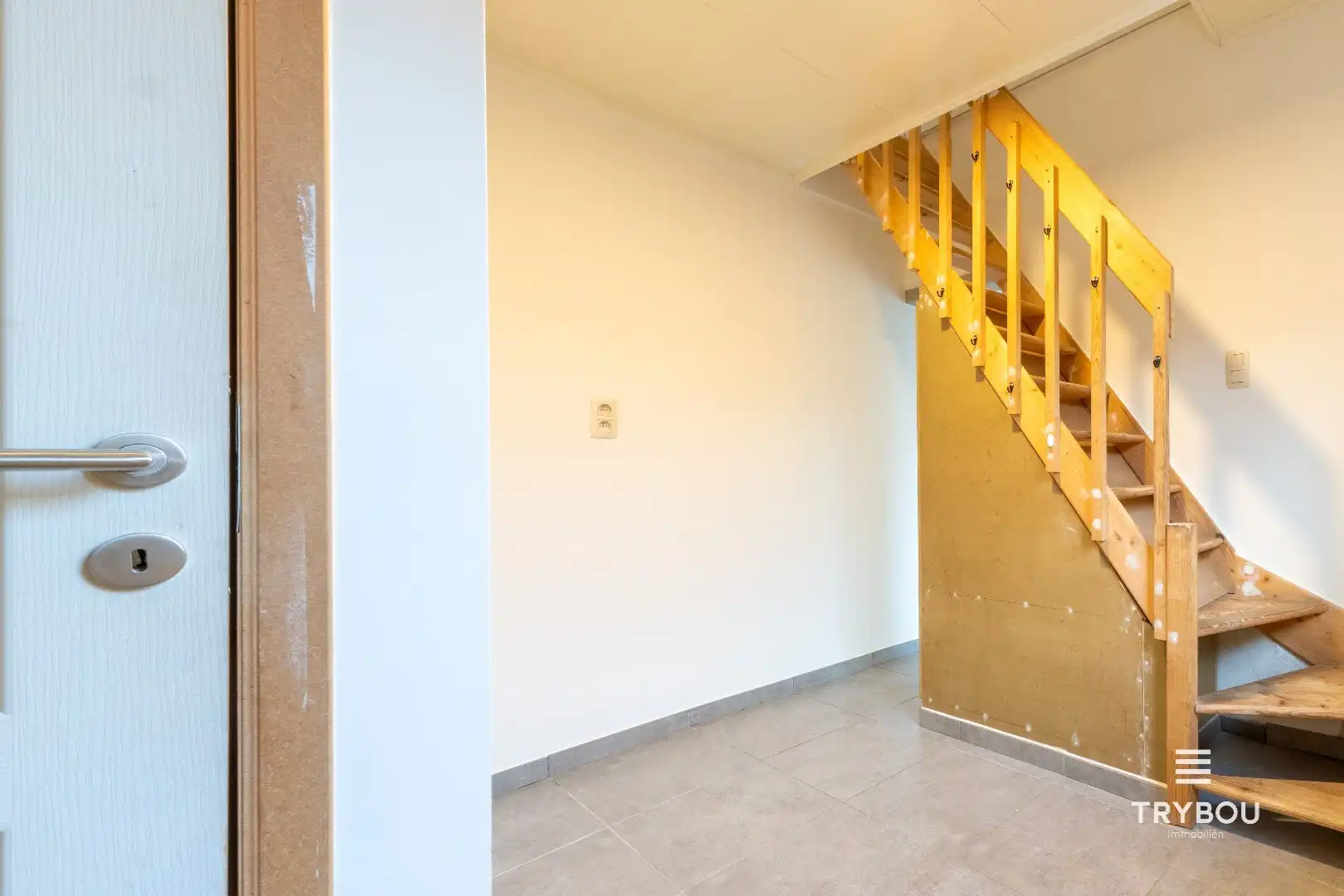 Open bebouwing met een uitzonderlijk ruim perceel in Houthulst! foto 9