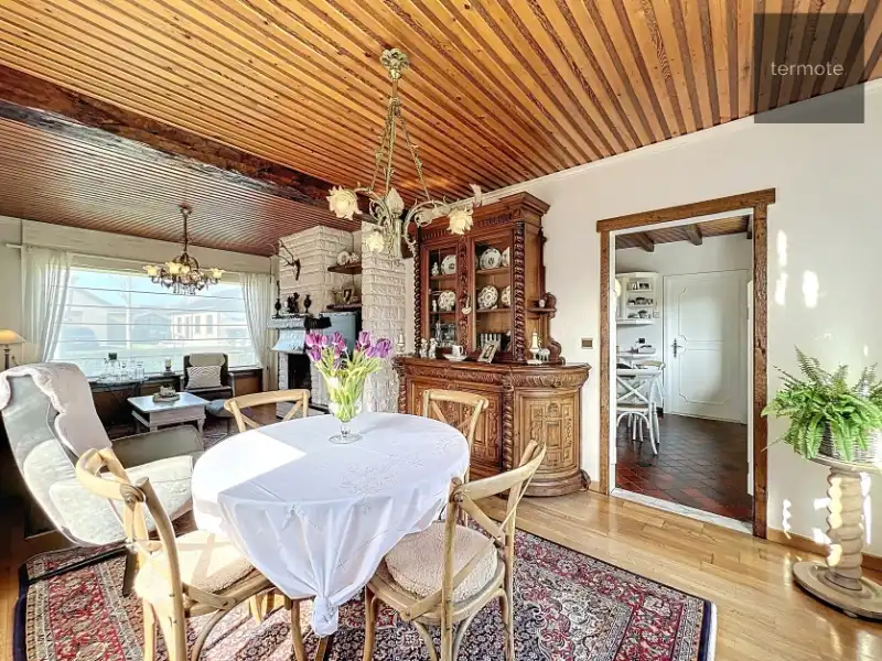 Halfopen woning foto 9