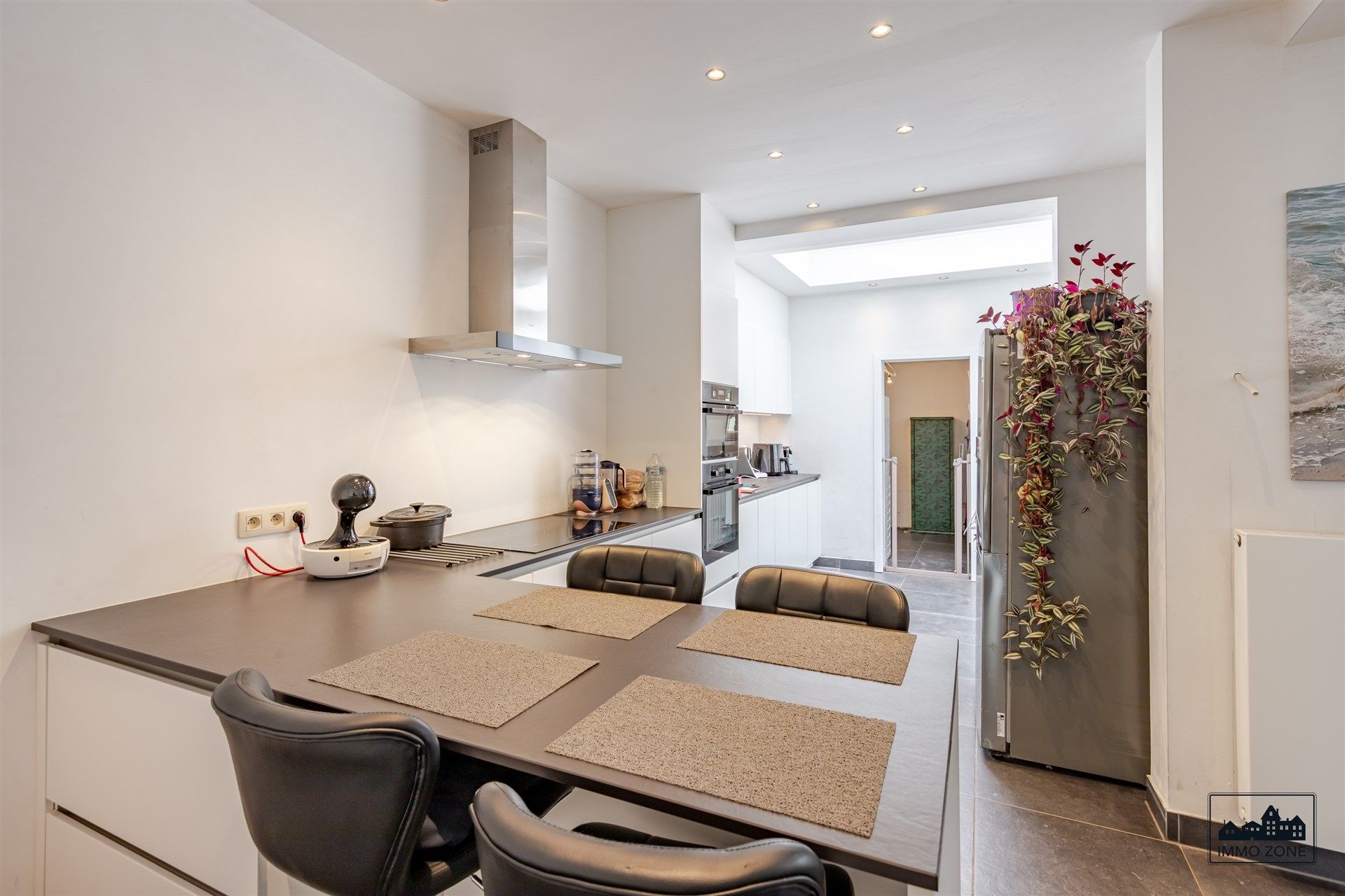 Instapklare, gerenoveerde woning in centrum Hamme. foto 6