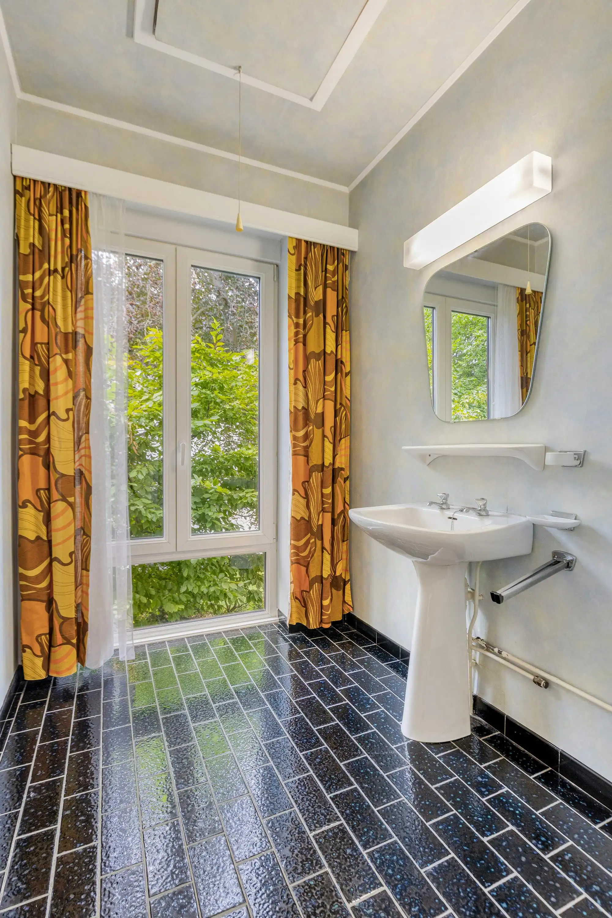 Huis met 4 slaapkamers te koop in centrum Kapellen!  foto 21