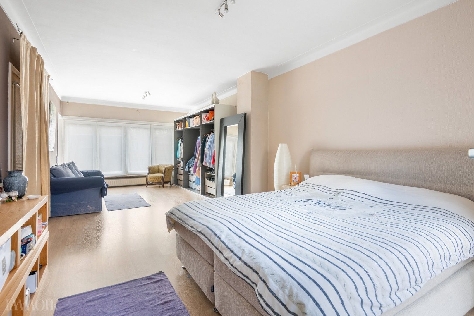 Prachtig gerenoveerde woning met praktijk/studio in hartje Schoten. foto 24