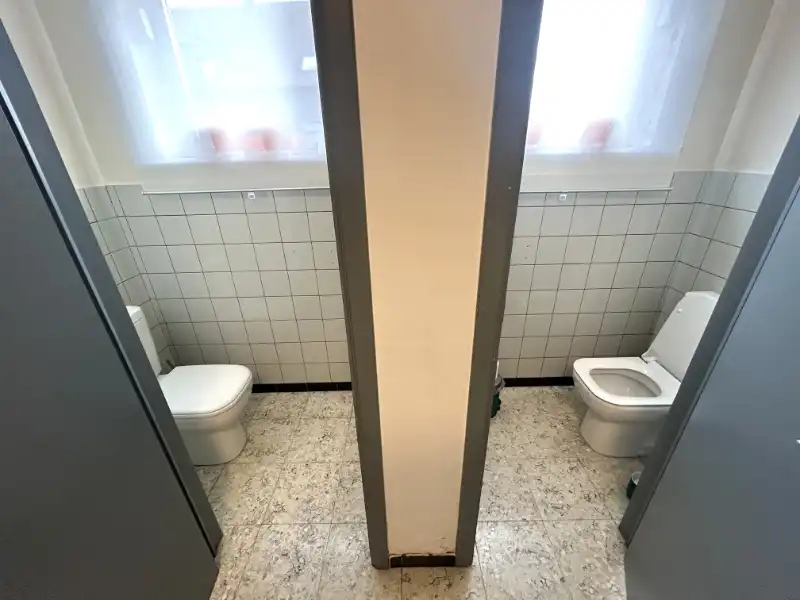 Instapklare kantoorruimte van 120 m² met 4 parkeerplaatsen te Gent foto 11