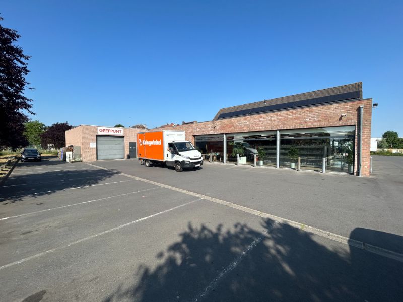 Opbrengsteigendom te koop – commerciële toplocatie in Erpe-Mere foto 8