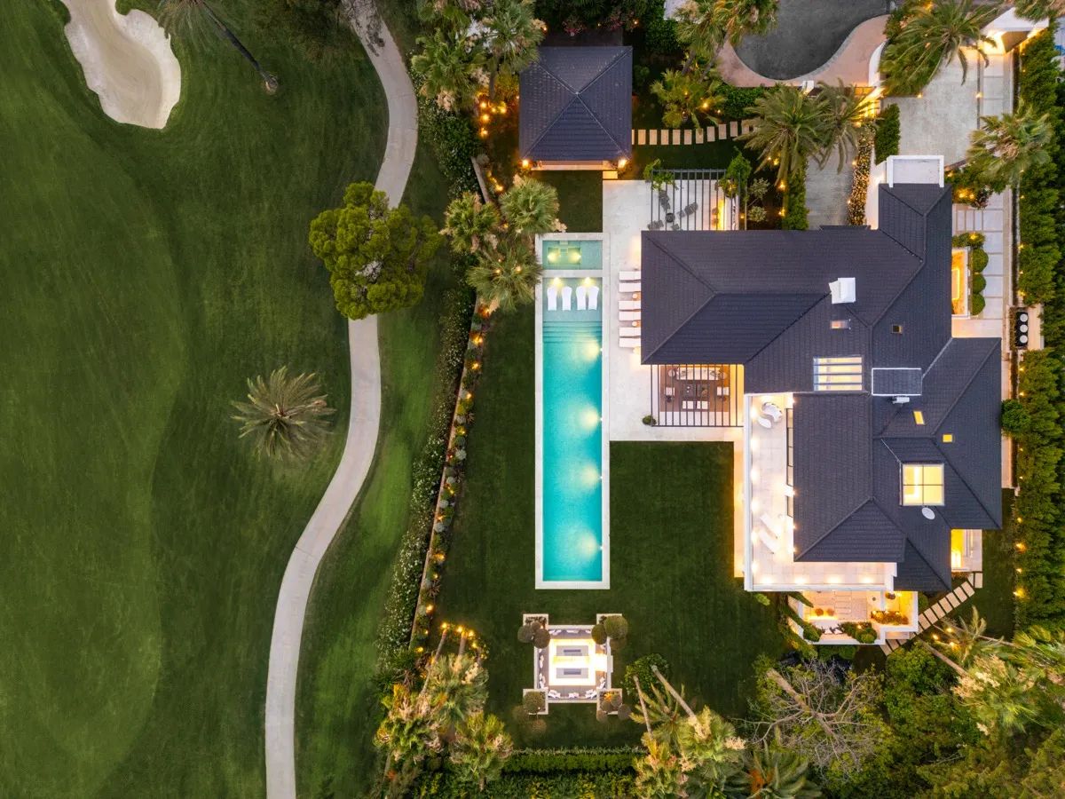 Leven aan de top: exclusieve frontline golfvilla met adembenemend uitzicht en ultieme luxe in Nueva Andalucía foto 32