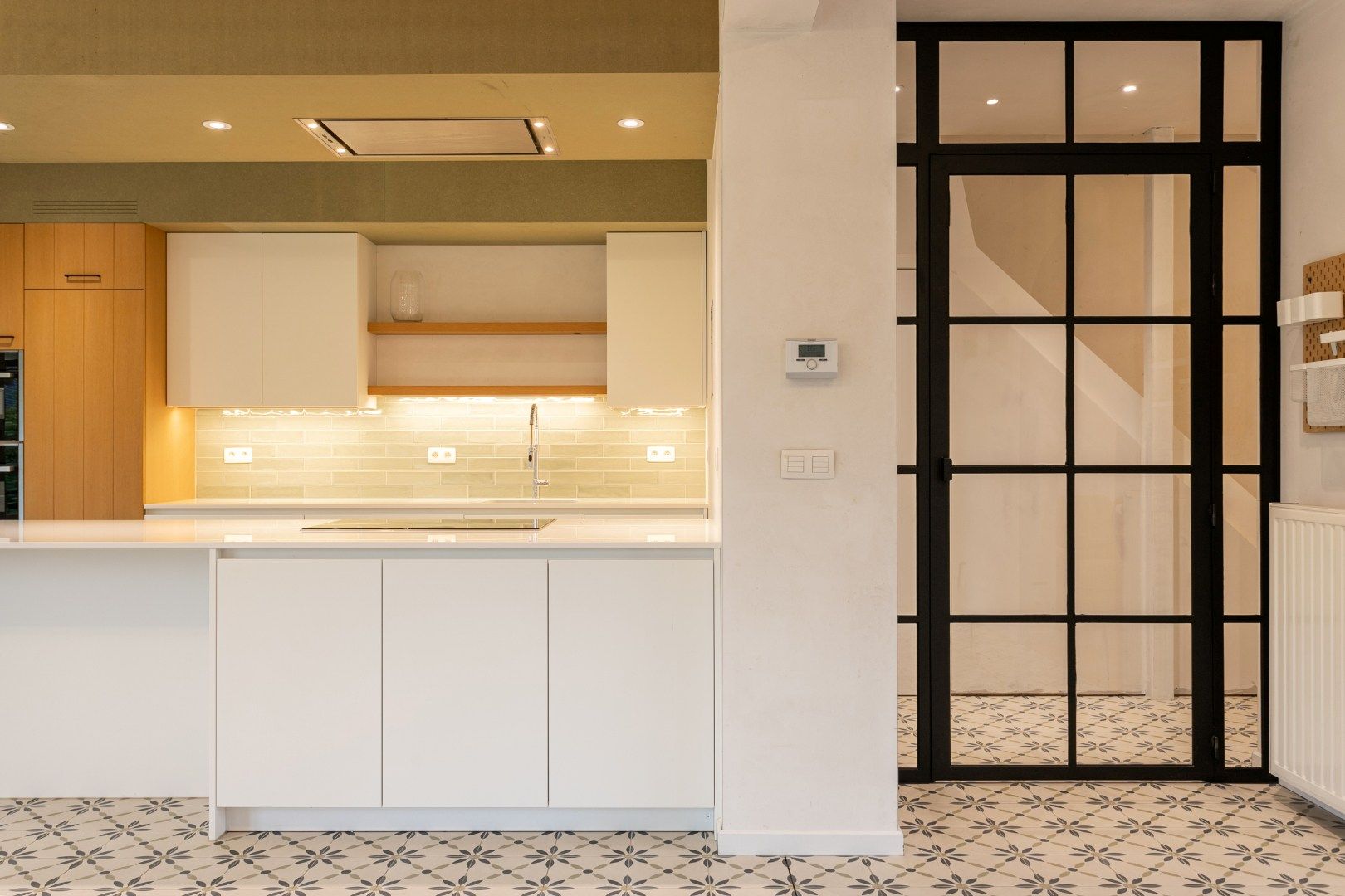 Instapklare woning met 4 slpk op perceel van 5a 45ca foto 12