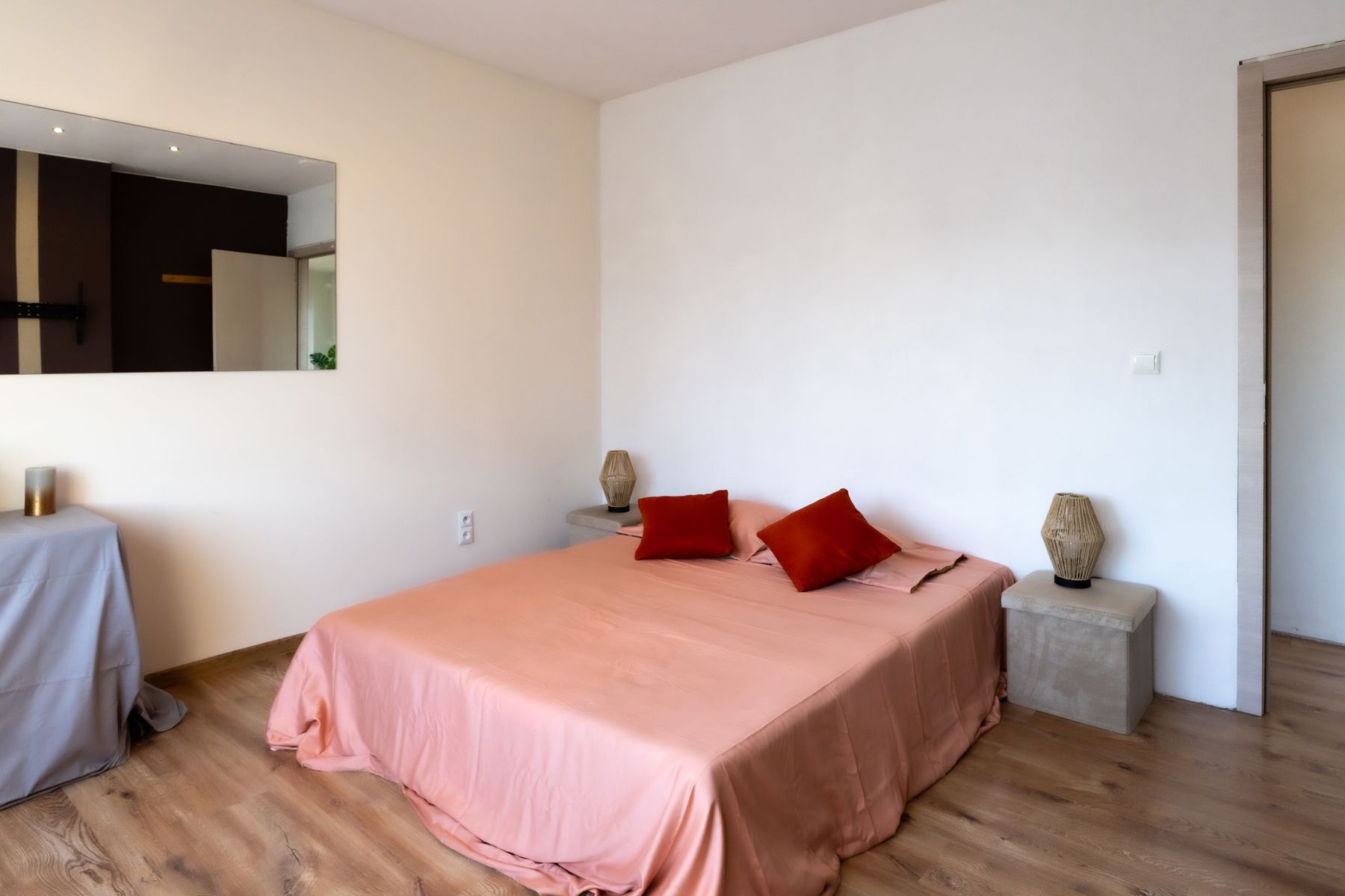 Lichtrijk 1-slaapkamerappartement te koop in hartje Boom foto 4